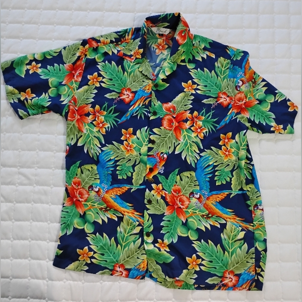 Lvish parrot button down shirt with pocket size large